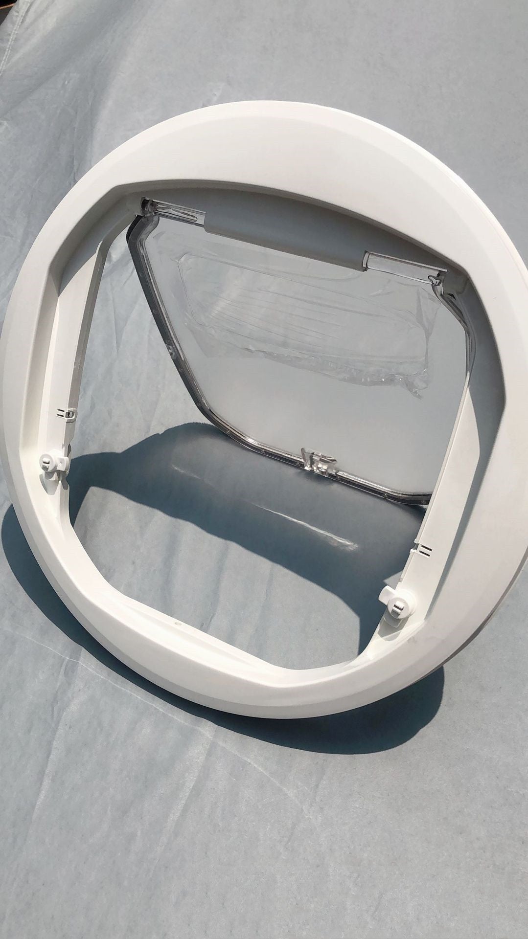 Pet Supplies New Pet Door Round - Pets Crazy Shops