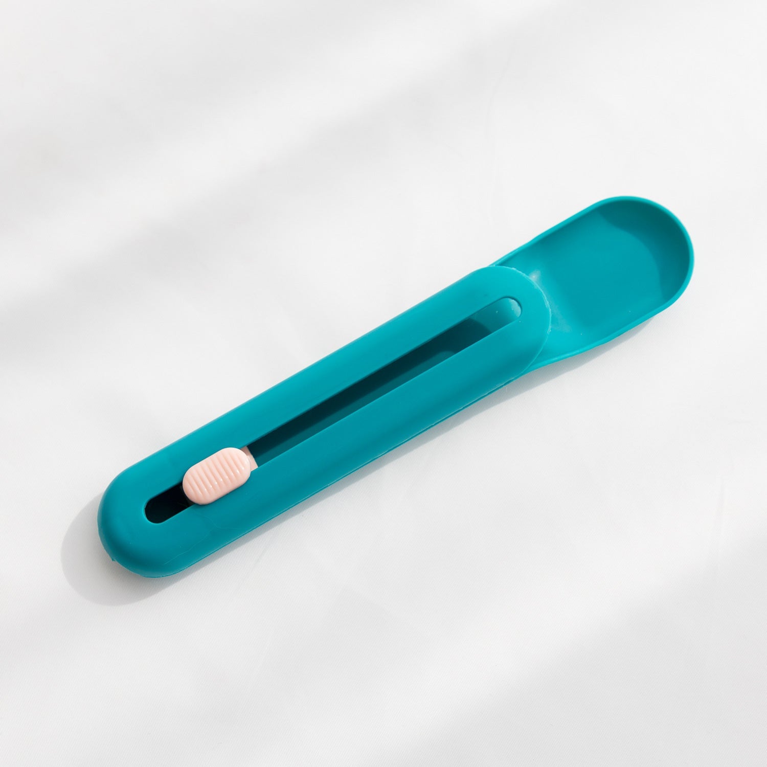 The Hot Cat Strip Spoon Feeder Squeezes Snack Pet Feeding Tools - Pets Crazy Shops