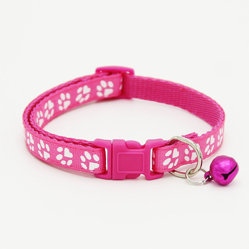 The pet cat wears a bell collar - Pets Crazy Shops